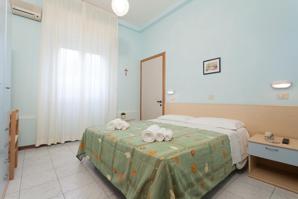 Hotel Santa Martina Villamarina Eksteriør bilde